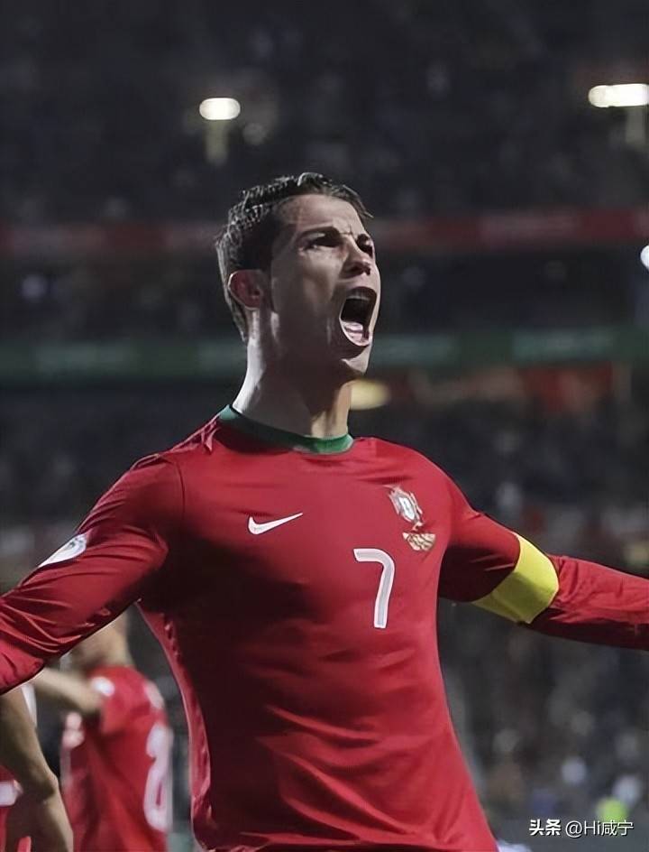 关于C罗官方宣布战术调整新规，美国队引发争议！的信息