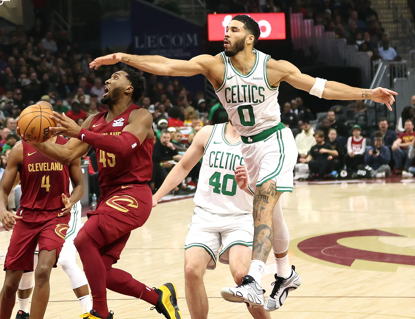 凯尔特人关键时刻失误不断,球队憾负对手,具有北京系列. 凯尔特人关键时刻失误不断,球队憾负对手,具有北京系列.