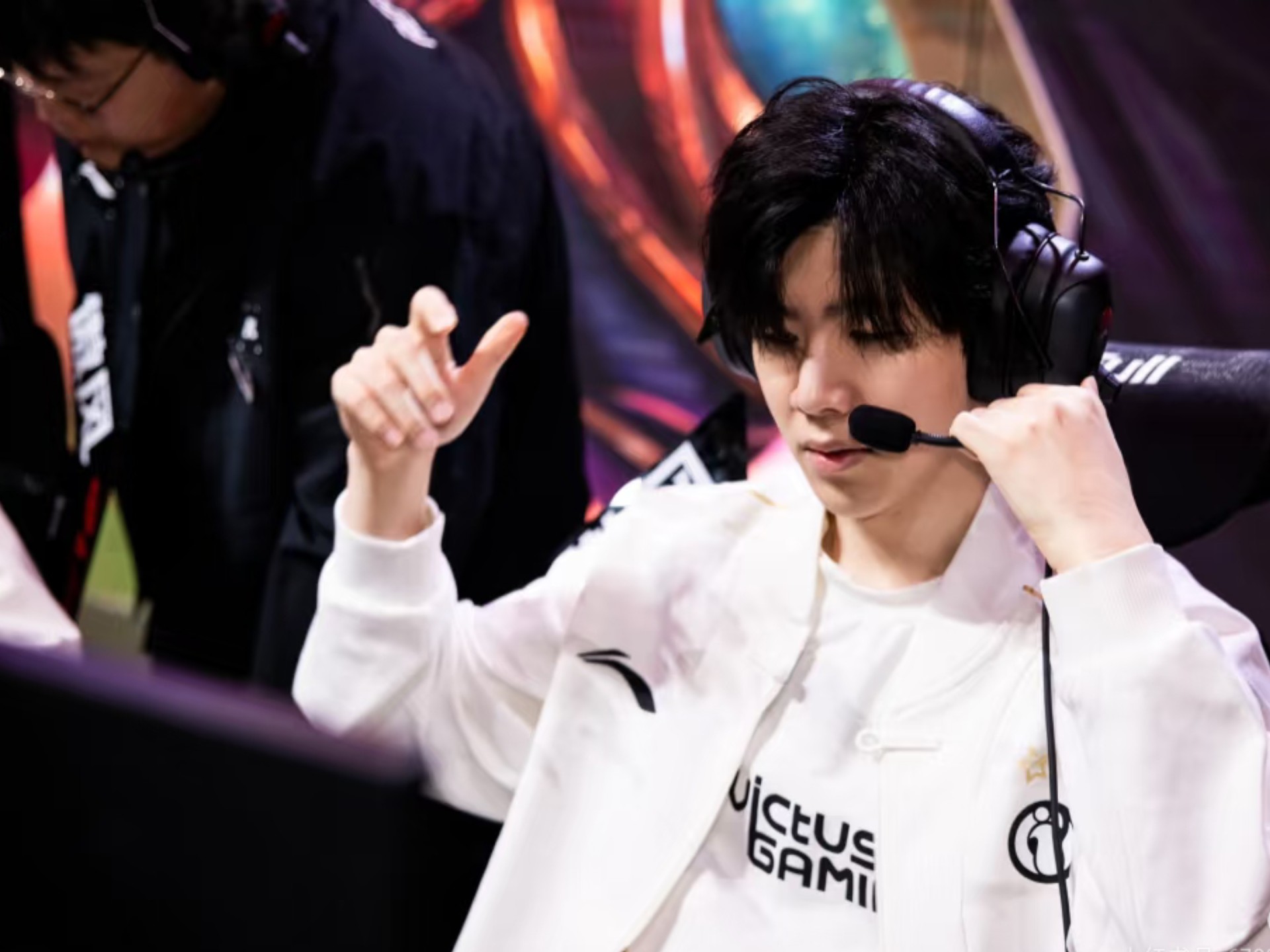 篮网观众热烈欢呼！，TheShy迎来十赛季出色发挥全场沸腾不已的简单介绍