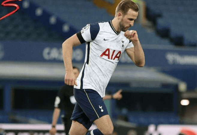 开云-包含今晨英超传出新动向；斯图加特单刀错失；管理层表态——更衣室稳定；临场指挥获称赞的词条-开云